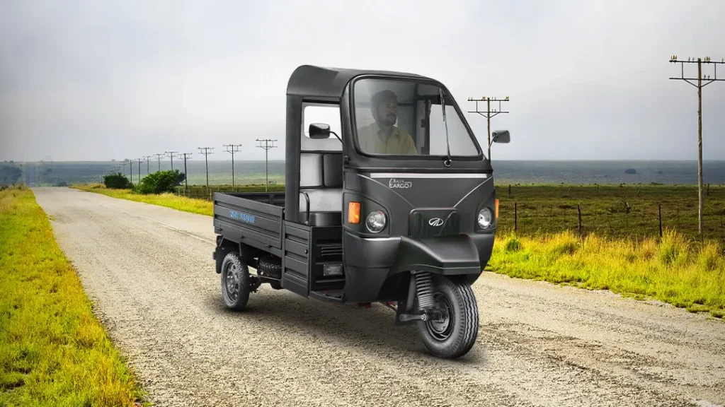 this is the image of Mahindra E-Alfa Cargo