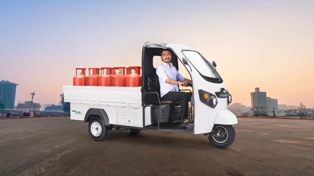 this is the image of Kinetic Safar Jumbo Ranger